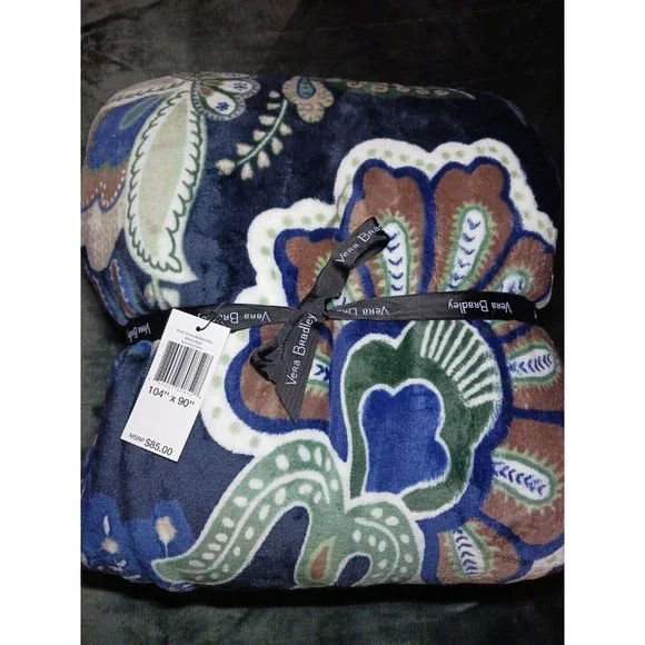 Vera Bradley Plush KING  Throw Blanket JAVA NAVY CAMO BLUE 104 x 90 NWT Limited - Picture 10 of 10